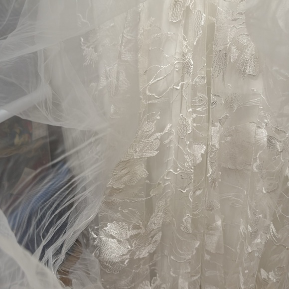 Mgiacy Wedding Dress stunning - Picture 6 of 8